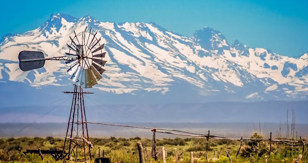 Foto para: Sobre el final de agosto llegó la nieve, pero no alcanza: en Mendoza preocupa la situación hídrica